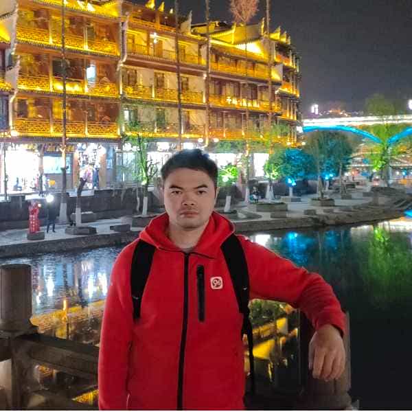 39岁岁广东单身帅哥 - 琼中吉缘网