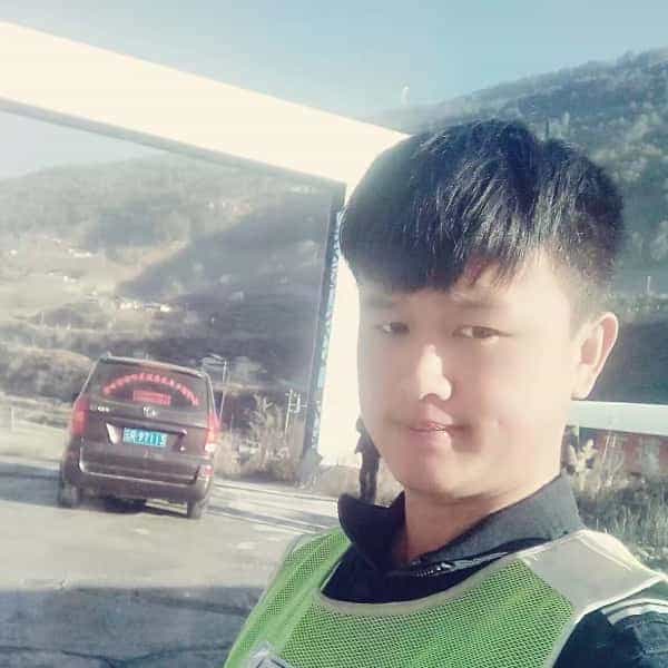 29岁岁云南单身帅哥 - 琼中吉缘网