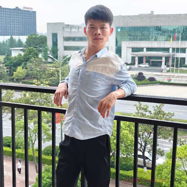 29岁岁湖南单身帅哥 - 琼中吉缘网
