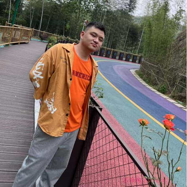 28岁岁湖南单身帅哥 - 琼中吉缘网